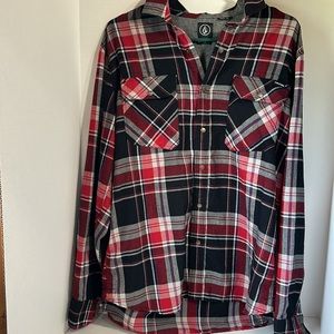 Volcom classic fit breakout plaid long sleeve red black snap buttons size M